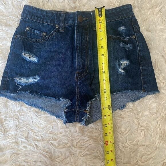 BDG urban outfitters distressed dark denim short - Picture 4 of 6